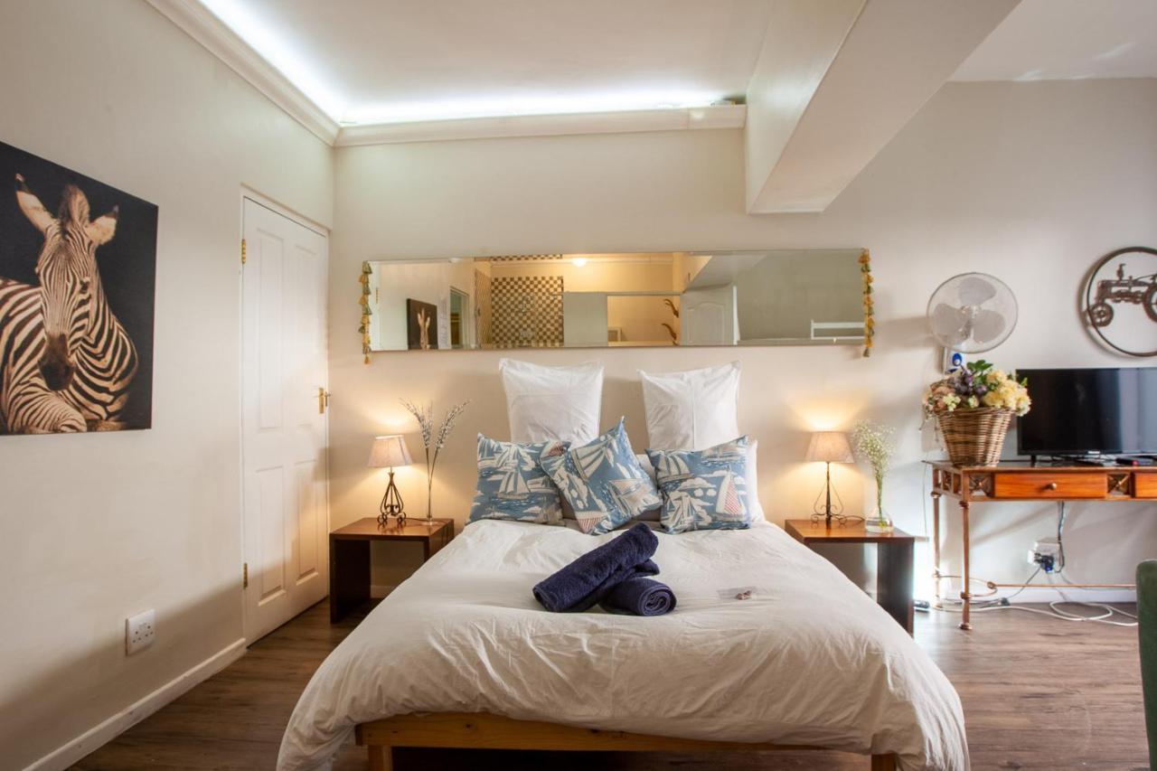 Bedrock Strand Family 4 Sleeper With Private Bathroom Cape Town Luaran gambar
